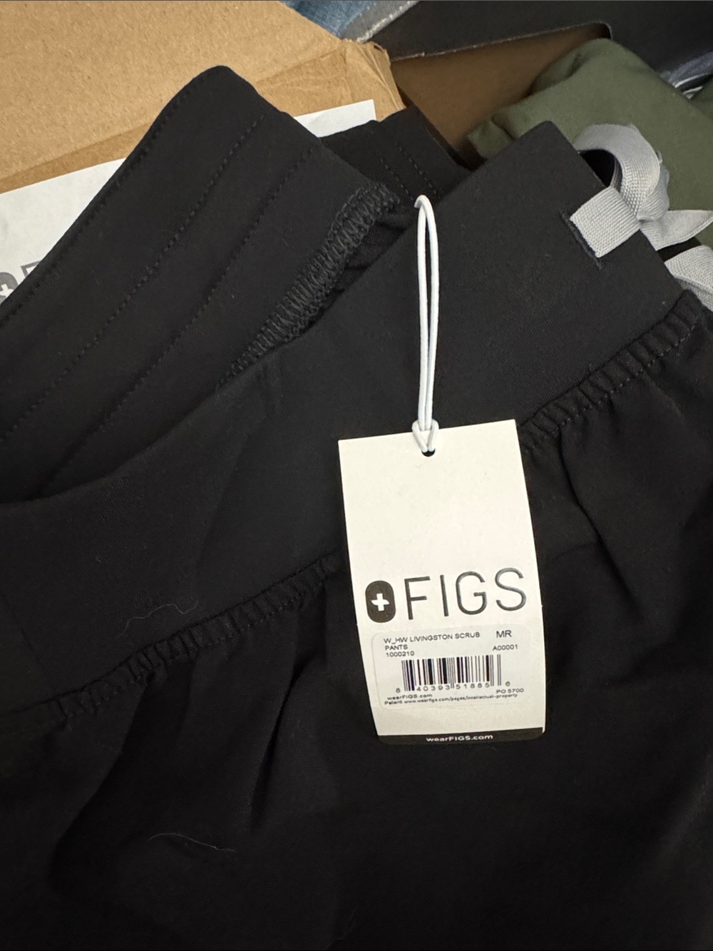 FIGS Black High Waisted Livingston Scrub Pants MR M Regular